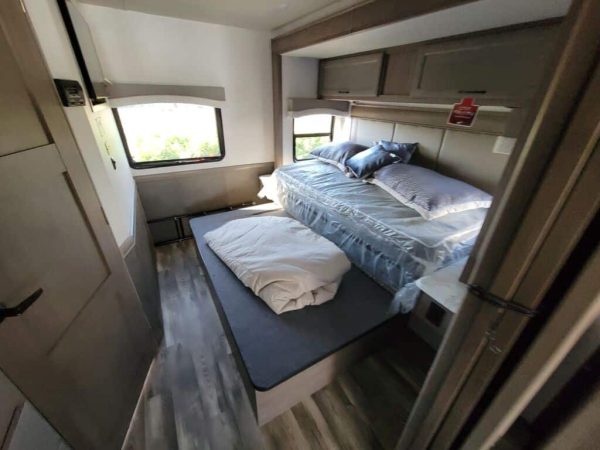 2024 Fleetwood Flair 28A - Image 10