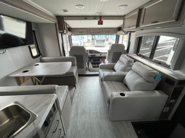 2024 Fleetwood Flair 28A - Image 12