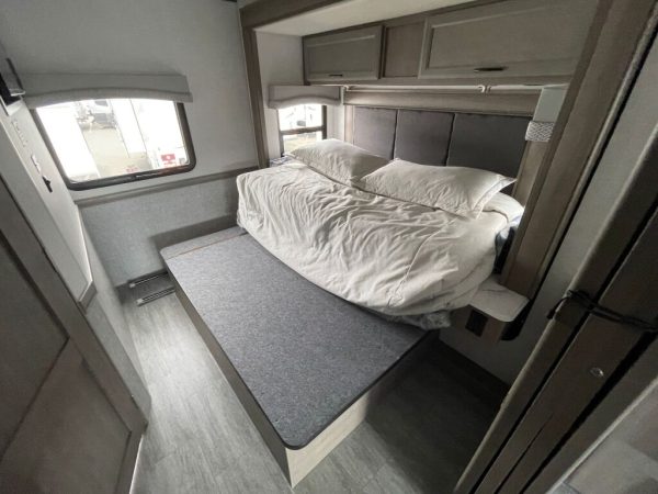 2024 Fleetwood Flair 28A - Image 15