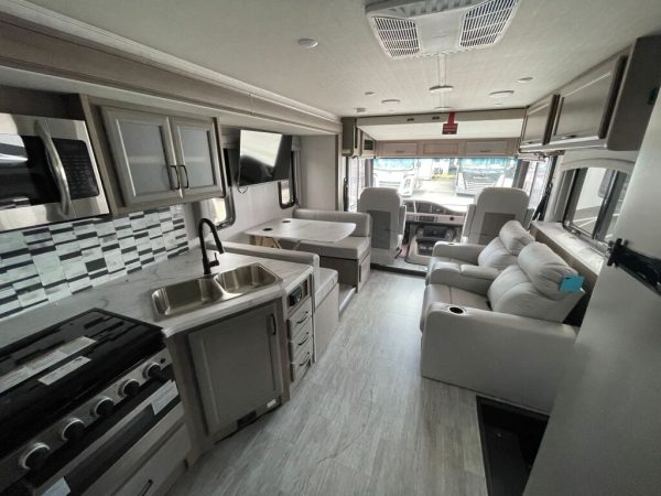 2024 Fleetwood Flair 28A - Image 21