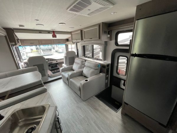 2024 Fleetwood Flair 28A - Image 22
