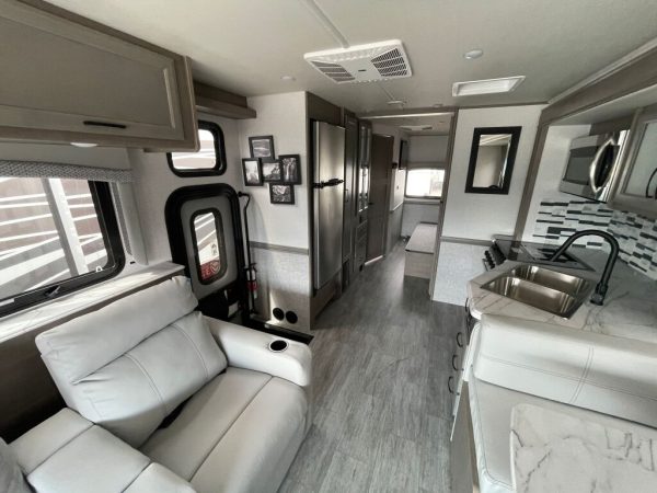 2024 Fleetwood Flair 28A - Image 23