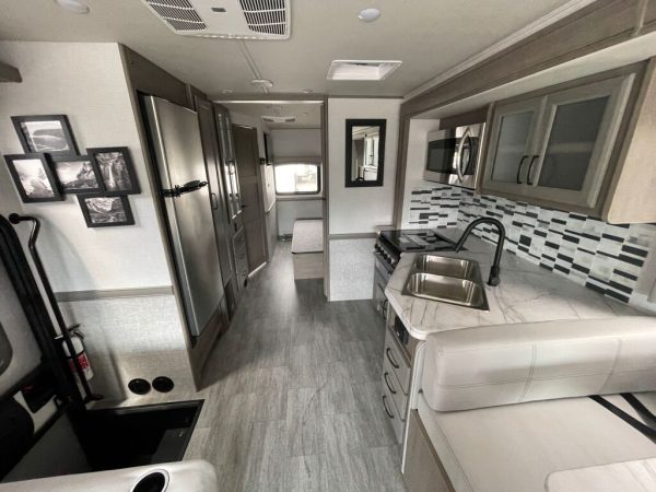2024 Fleetwood Flair 28A - Image 10