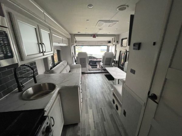 2024 Fleetwood Flair 29M - Image 11