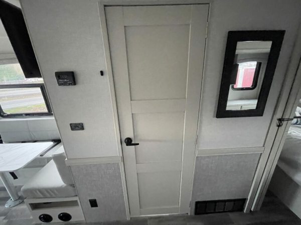 2024 Fleetwood Flair 29M - Image 12