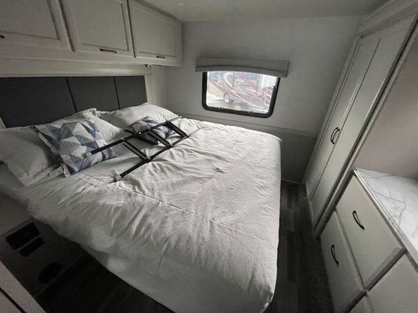 2024 Fleetwood Flair 29M - Image 16