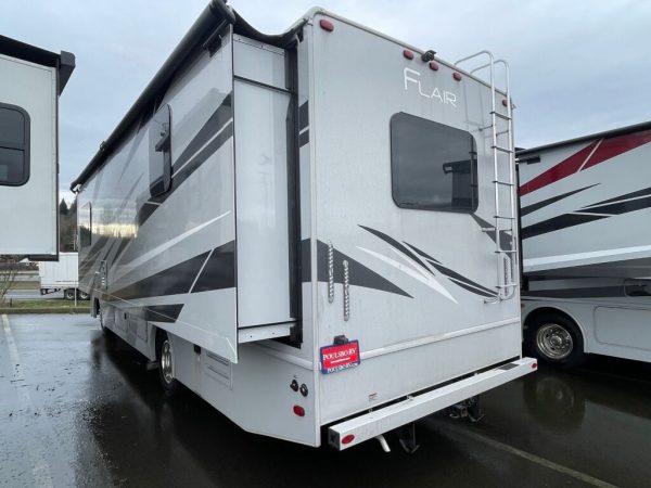 2024 Fleetwood Flair 29M - Image 3