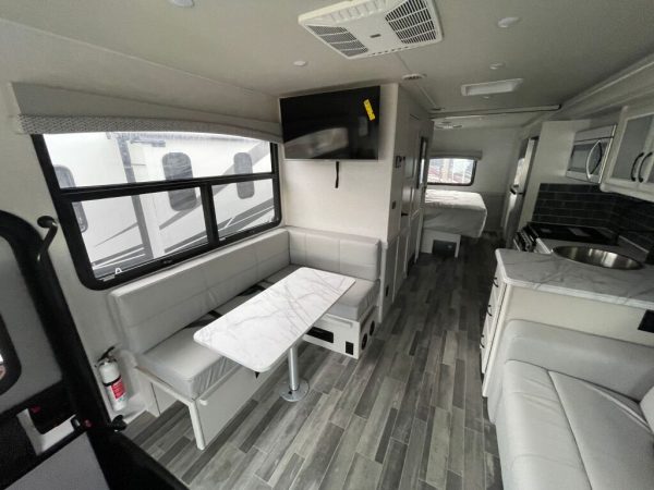 2024 Fleetwood Flair 29M - Image 22