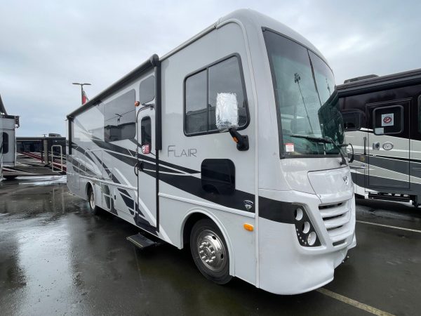2024 Fleetwood Flair 29M - Image 25