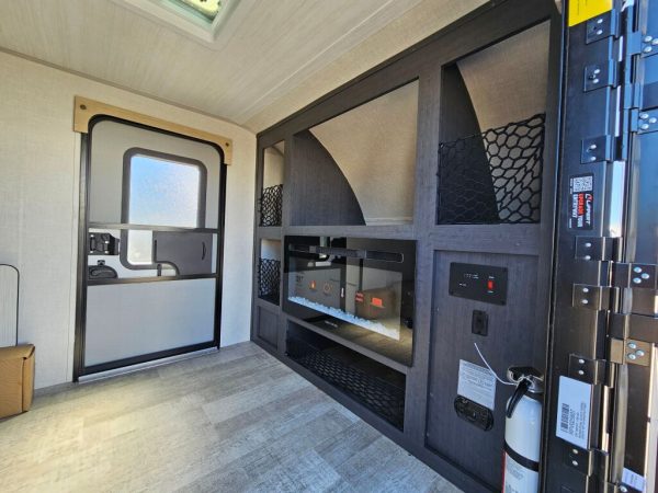 2024 Forest River R-Pod RP-107C - Image 6