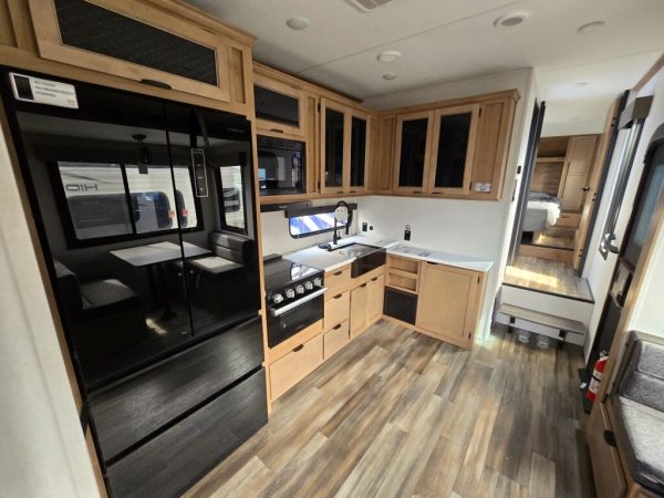 2024 Forest River Sabre 26BBR - Image 12