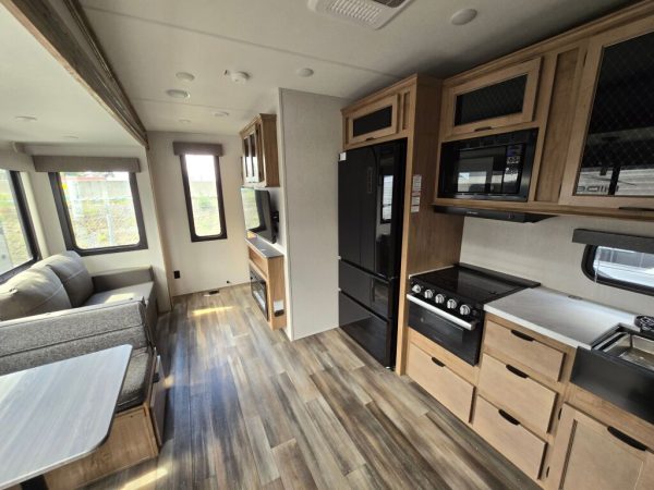 2024 Forest River Sabre 26BBR - Image 6