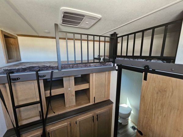 2024 Forest River Sabre 38DBL - Image 21