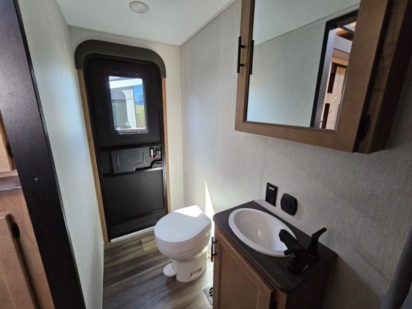 2024 Forest River Sabre 38DBL - Image 22