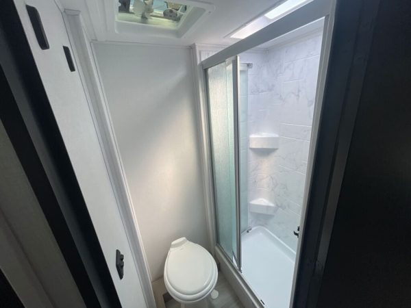 2025 Forest River Sunseeker 2500TS - Image 12