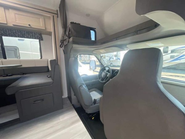 2025 Forest River Sunseeker 2500TS - Image 5