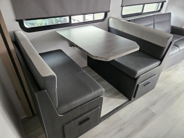 2024 Forest River Sunseeker 2850SLE - Image 11