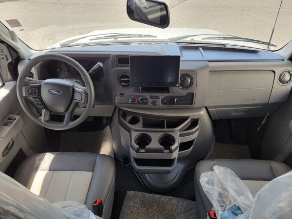 2024 Forest River Sunseeker 2860DS - Image 5