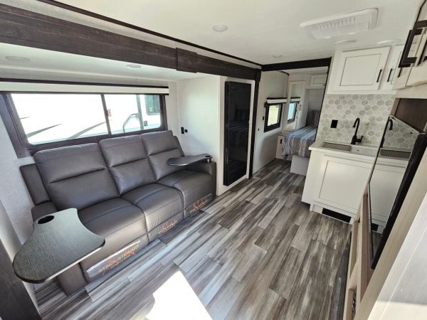 2024 Jayco Jay Feather 22RB - Image 10