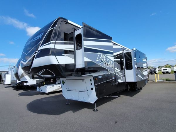 2024 Keystone Raptor 424 - Image 2