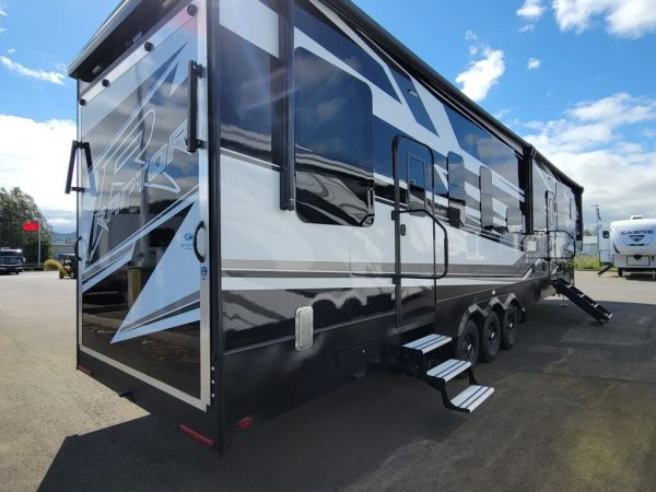 2024 Keystone Raptor 424 - Image 4