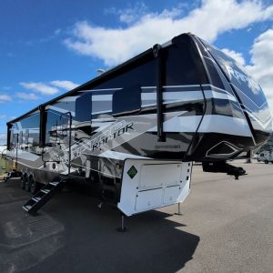 2024 Keystone Raptor 424