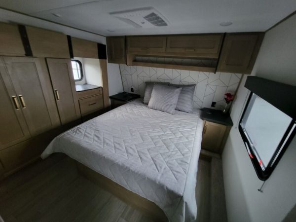 2024 Keystone Raptor Carbon 340 - Image 13