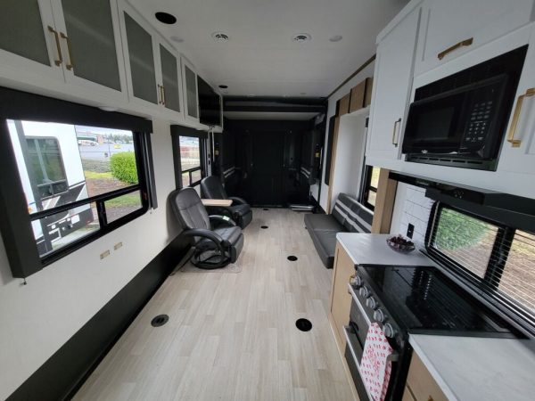 2024 Keystone Raptor Carbon 340 - Image 6