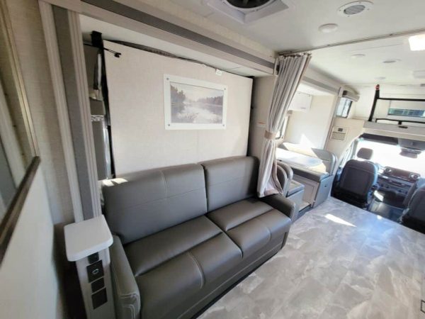 2024 Thor Motor Coach Quantum Sprinter MB24 - Image 15