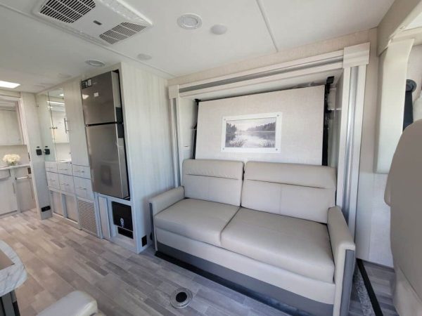 2024 Thor Motor Coach Vegas 24.3 - Image 6