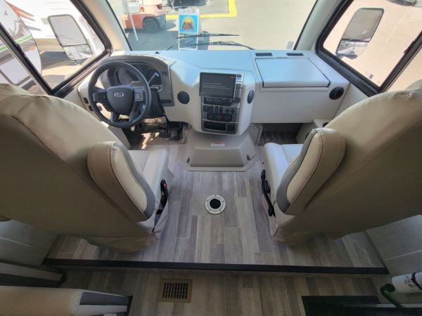 2024 Thor Motor Coach Vegas 24.3 - Image 7