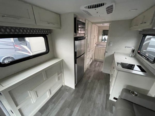 2024 Tiffin Motorhomes Midas 24MT - Image 18