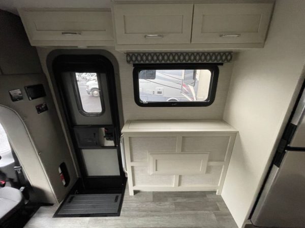 2024 Tiffin Motorhomes Midas 24MT - Image 8