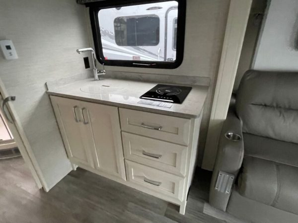 2024 Tiffin Motorhomes Midas 24MT - Image 10
