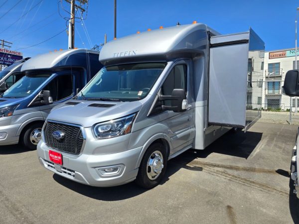 2024 Tiffin Motorhomes Mida 24MT - Image 2