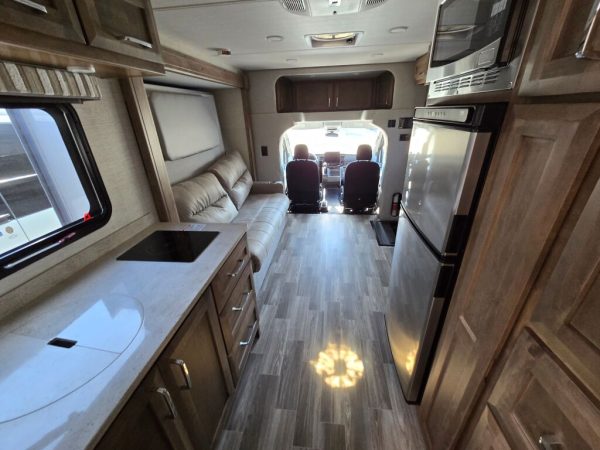 2024 Tiffin Motorhomes Mida 24MT - Image 15