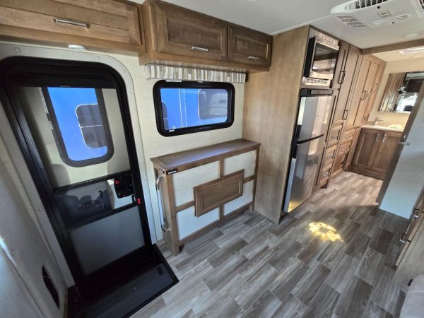 2024 Tiffin Motorhomes Mida 24MT - Image 9