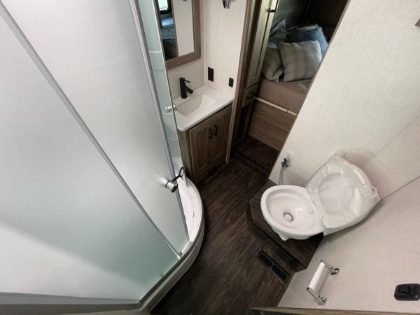 2024 Winnebago Vista 31B - Image 15