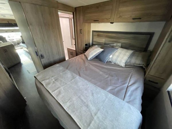 2024 Winnebago Vista 31B - Image 19