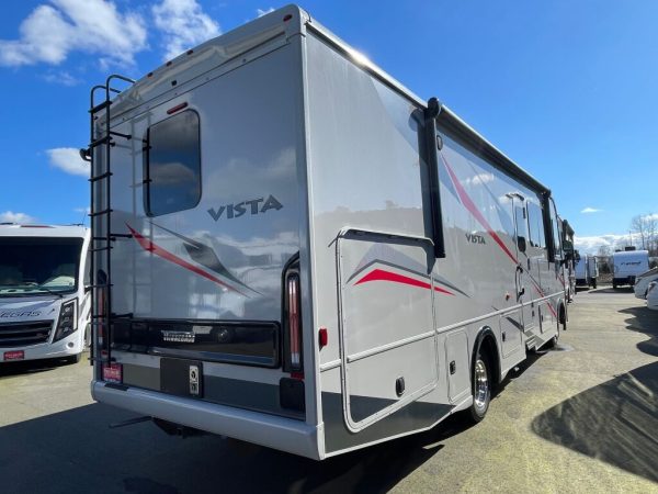 2024 Winnebago Vista 31B - Image 4