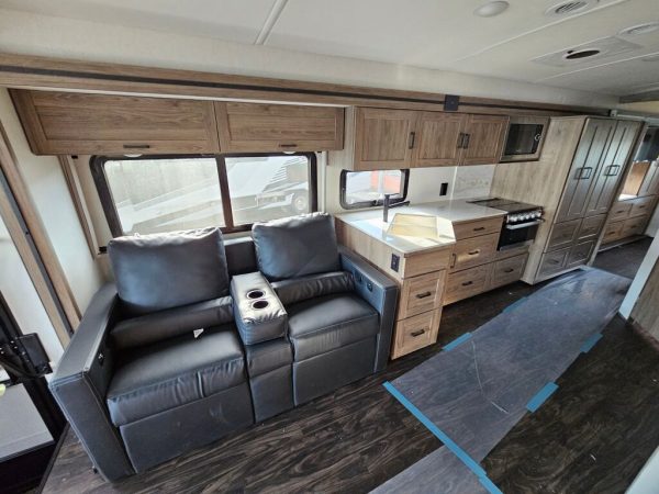 2024 Winnebago Vista 34R - Image 11