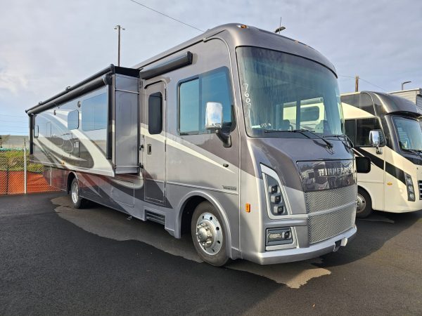 2024 Winnebago Vista 34R - Image 22