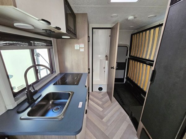 2025 Coachmen Cross Trail EV 20BH - Image 9