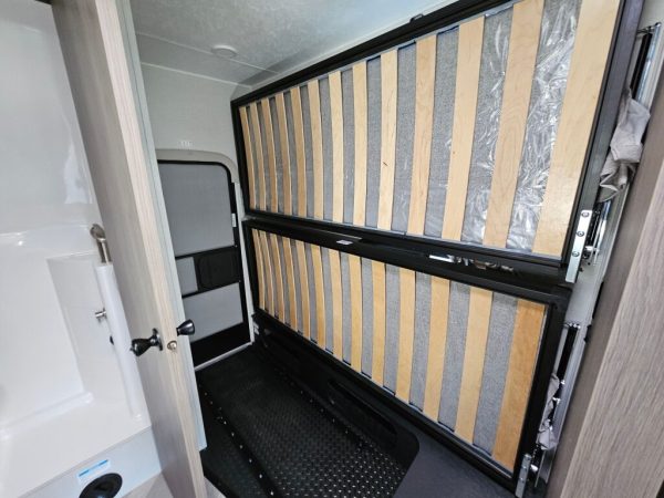 2025 Coachmen Cross Trail EV 20BH - Image 10
