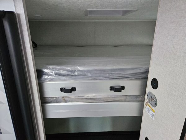 2025 Coachmen Cross Trail EV 20XG - Image 16
