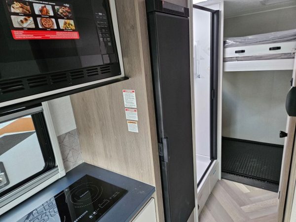 2025 Coachmen Cross Trail EV 20XG - Image 29