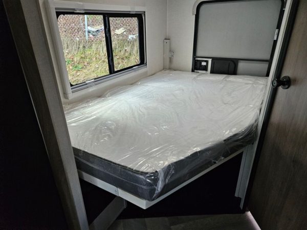 2025 Coachmen Cross Trail EV 21XG - Image 17