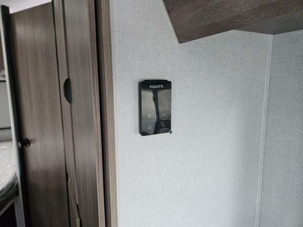 2025 Coachmen Cross Trail EV 21XG - Image 32