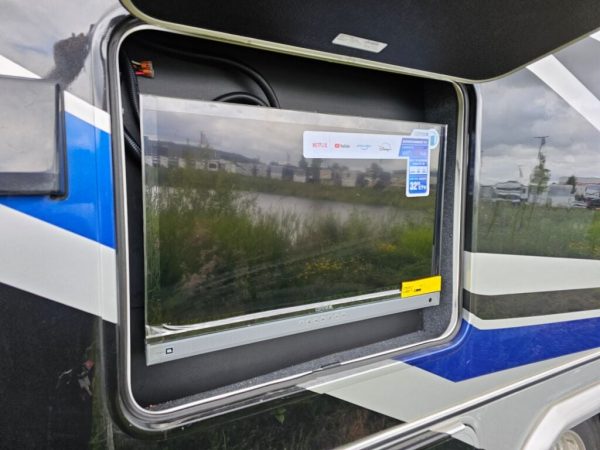 2025 Coachmen Entourage 330DS - Image 12