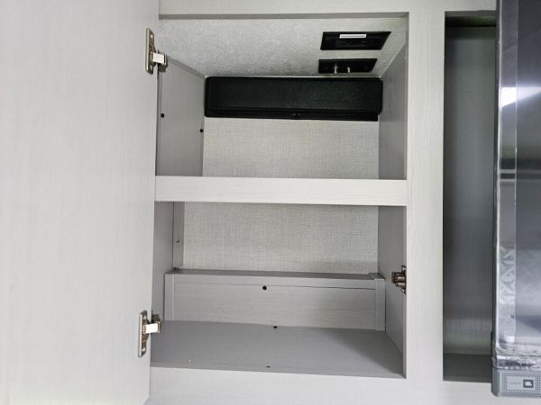 2025 Coachmen Entourage 330DS - Image 30